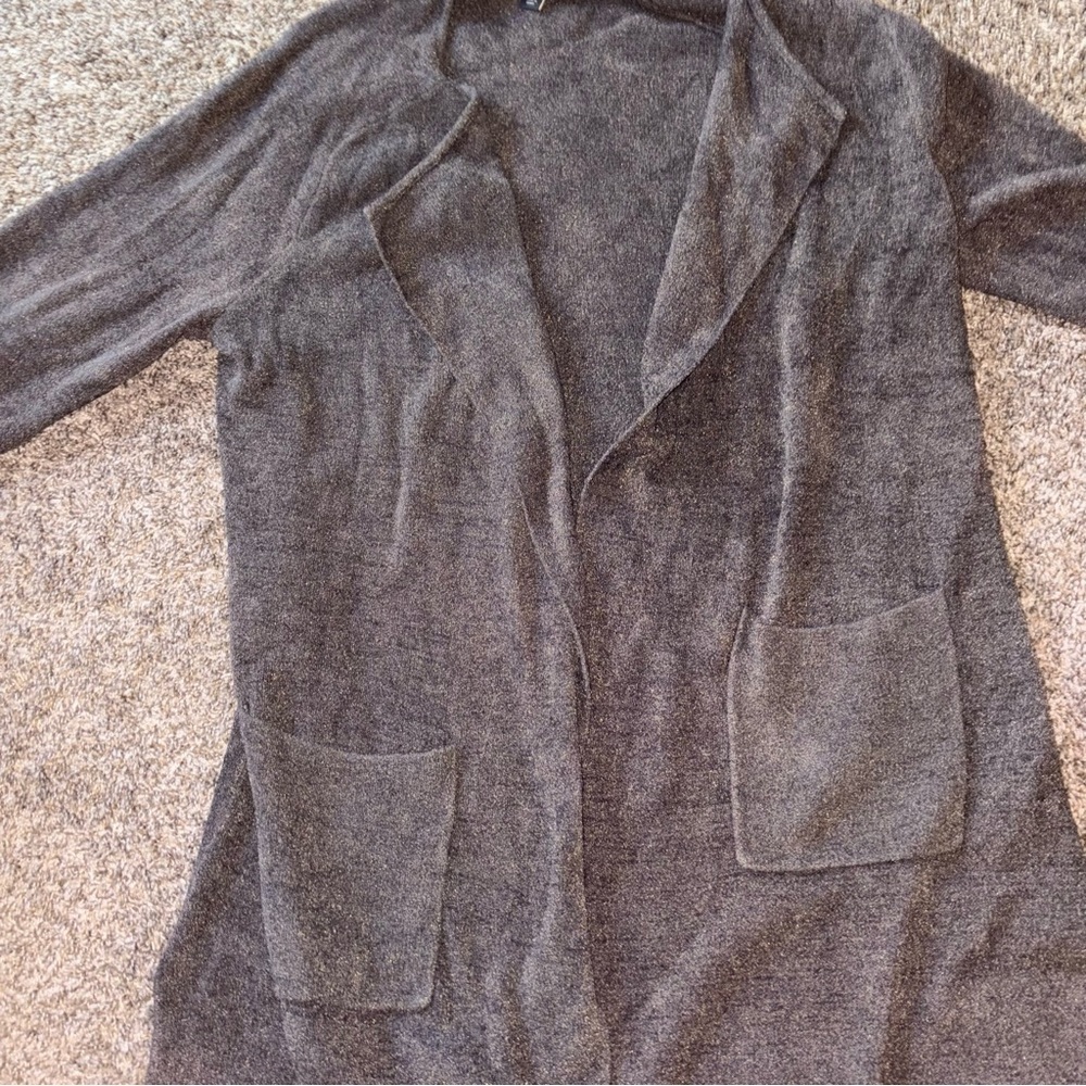 Barefoot dreams sweater - Picture 3 of 11